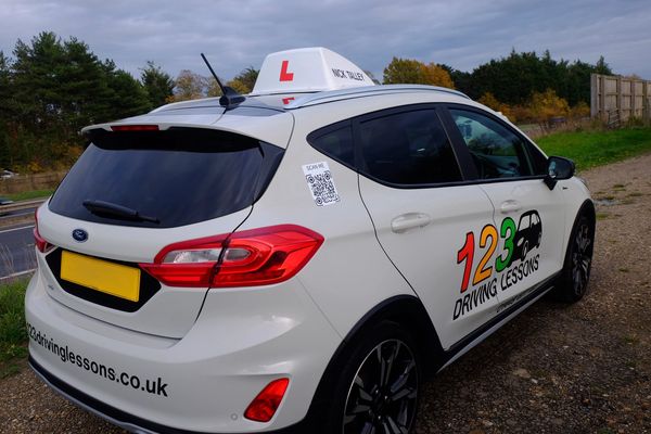 123 Driving Lessons tuition car