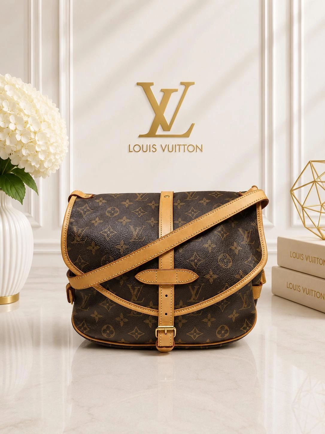 Louis Vuitton Saumur 30 Monogram Crossbody Saddle Bag LV Messenger