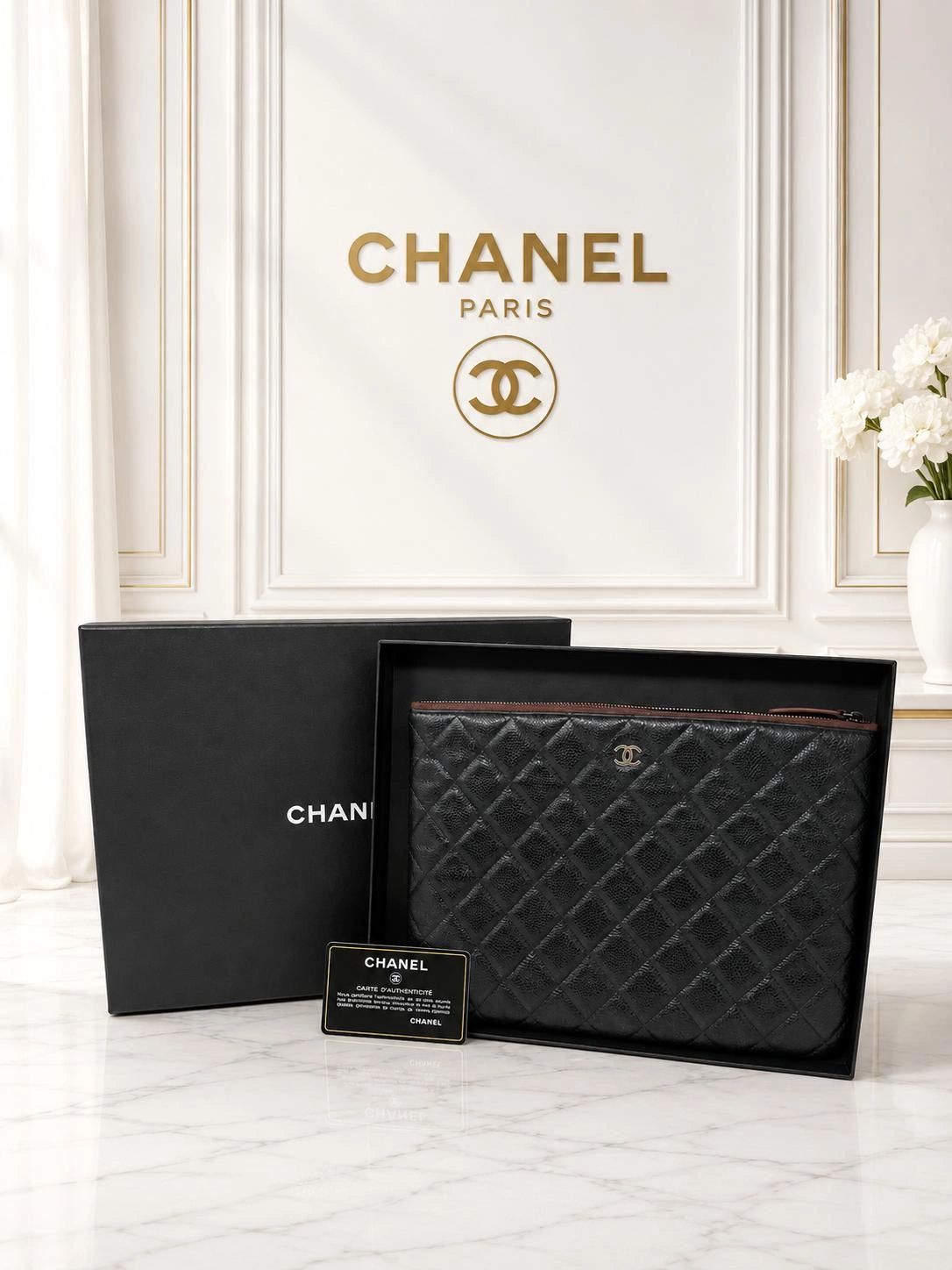 Chanel CC Caviar Leather Quilted Cosmetic / Classic Clutch Bag