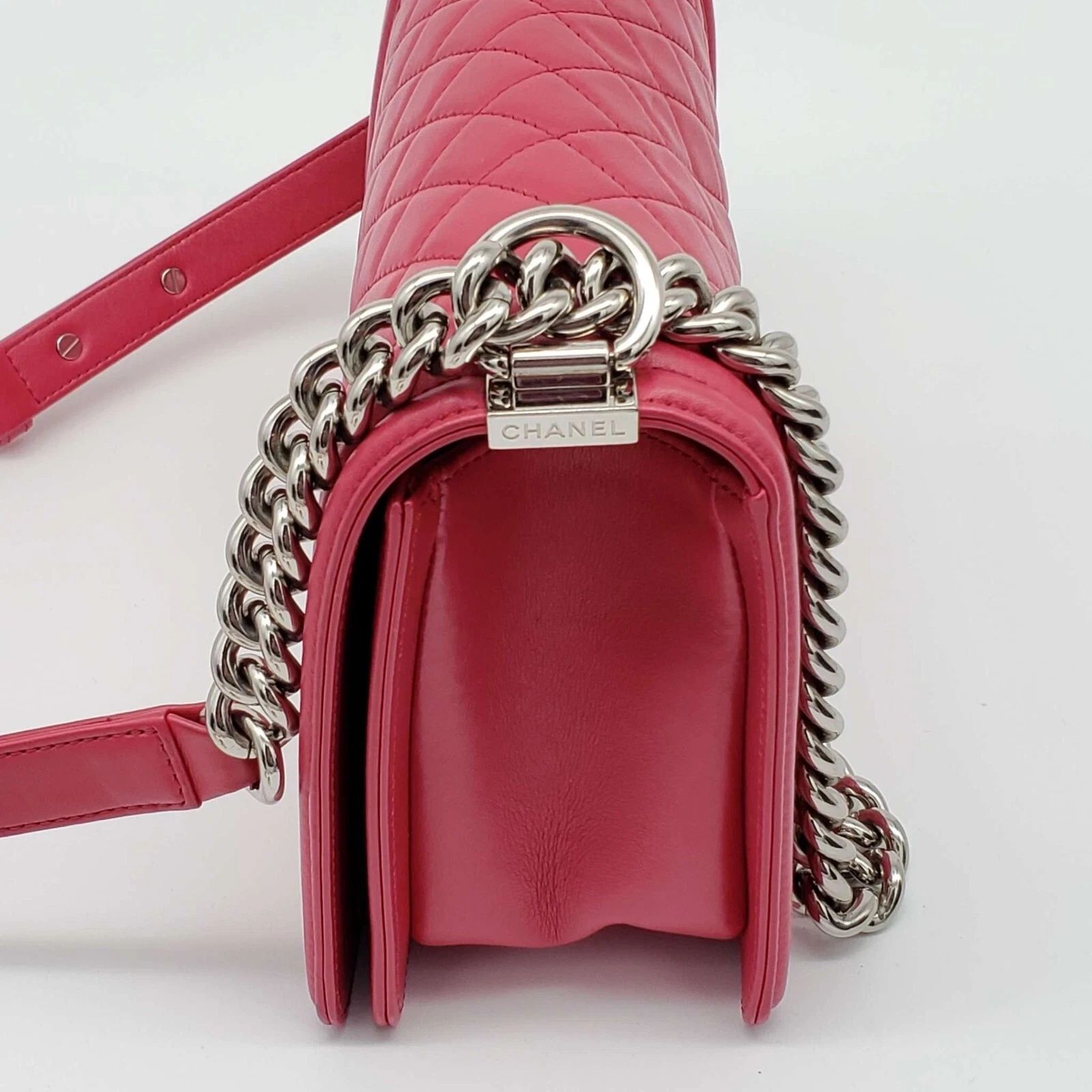 Chanel Authentic Chanel Boy Bag Red Quilted Leather Medium Flap Silver Chain CC Logo — photo 3