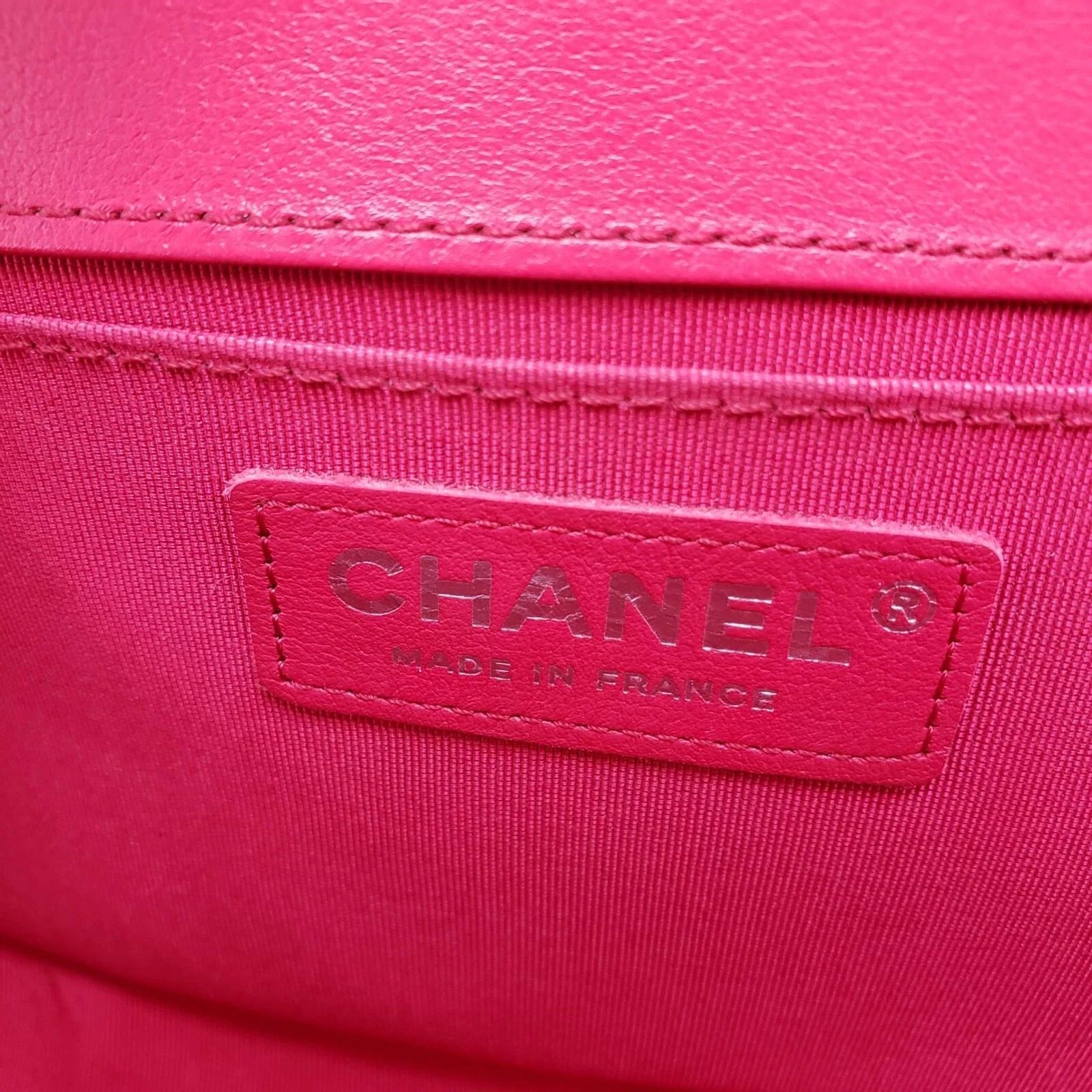 Chanel Authentic Chanel Boy Bag Red Quilted Leather Medium Flap Silver Chain CC Logo — photo 9