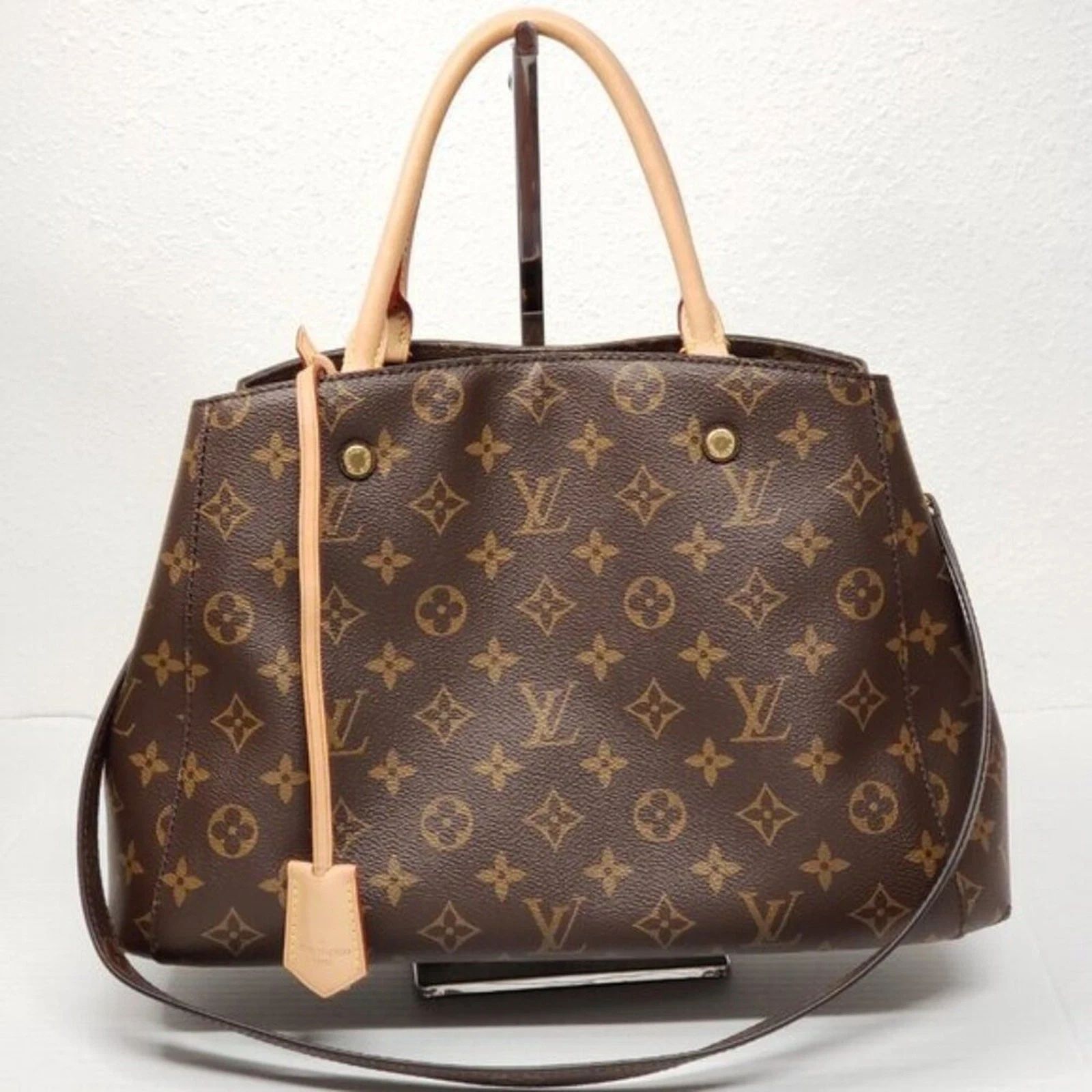 Louis Vuitton Montaigne MM Monogram Canvas Shoulder Bag