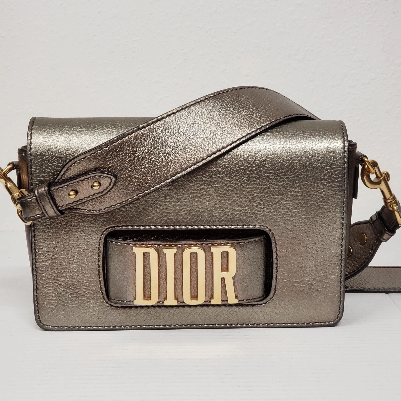 Christian Dior Grained Evolution Metallic Gold Flap Shoulder Crossbody — photo 2