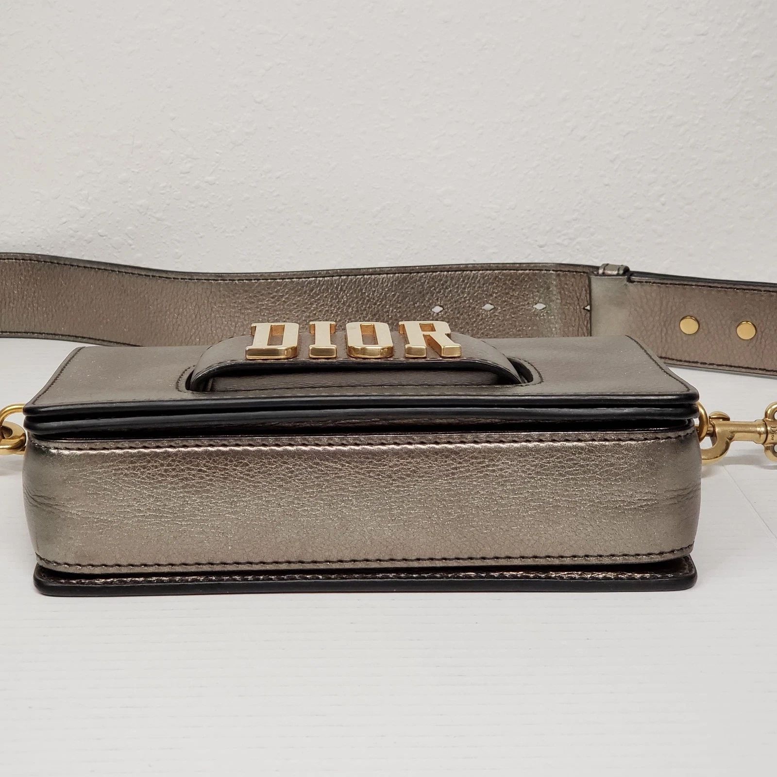 Christian Dior Grained Evolution Metallic Gold Flap Shoulder Crossbody — photo 7