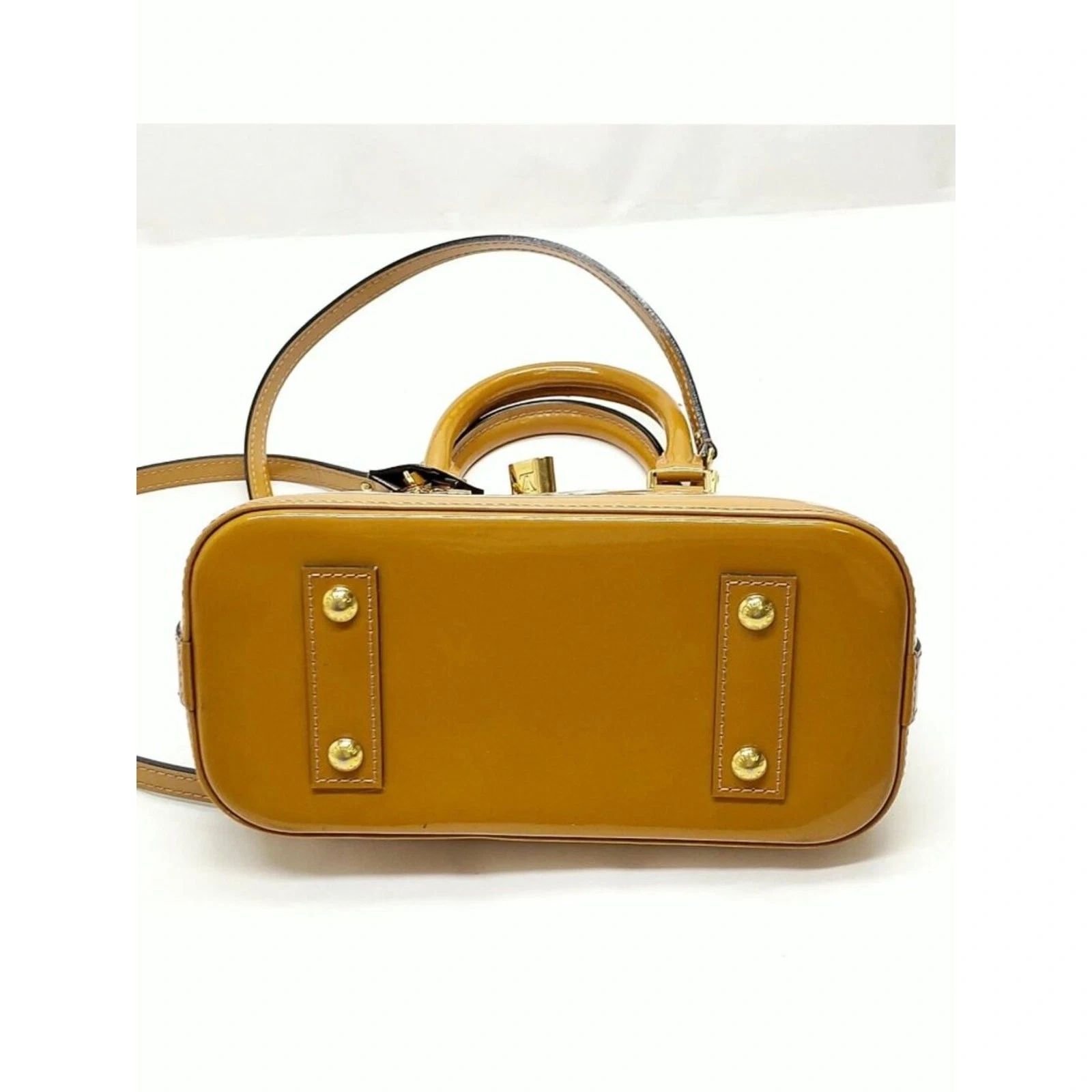 Louis Vuitton Alma BB Vernis Leather LV Crossbody Satchel — photo 5