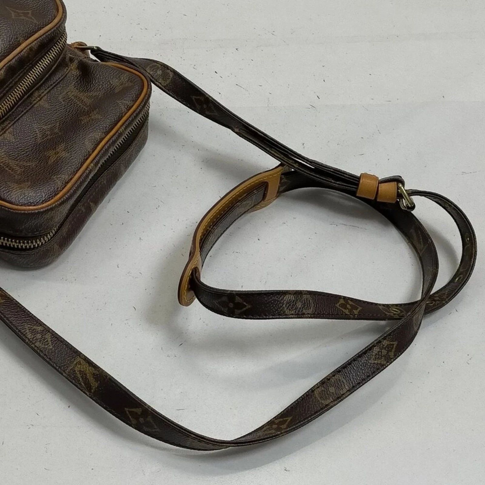 Louis Vuitton Authentic Louis Vuitton Amazon Brown Monogram Crossbody Bag — photo 7