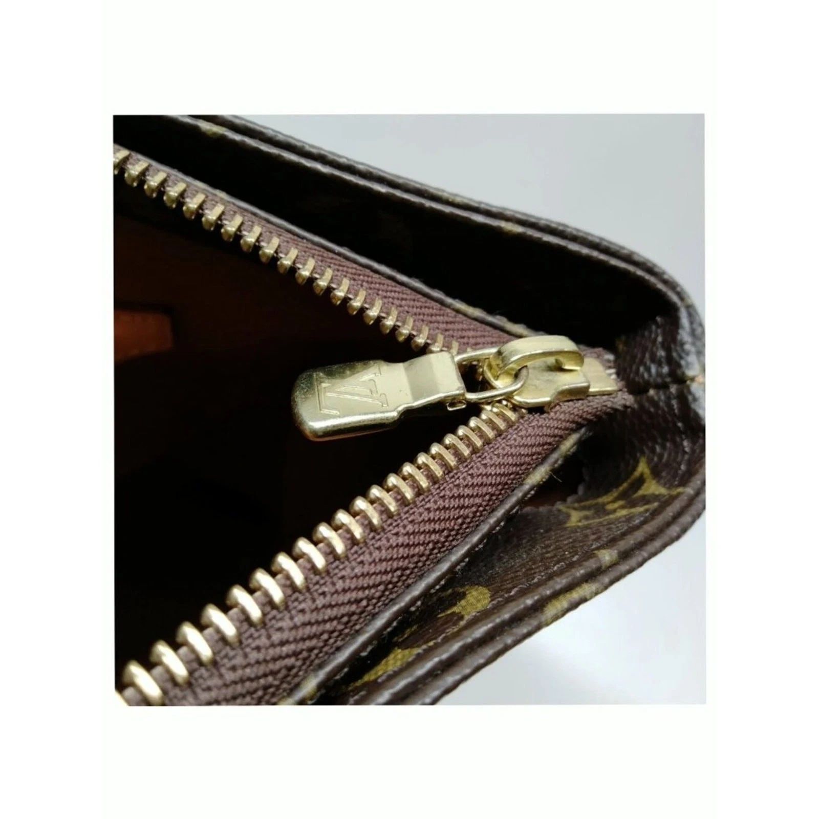 Louis Vuitton Cabas Mezzo Monogram Tote Bag — photo 7