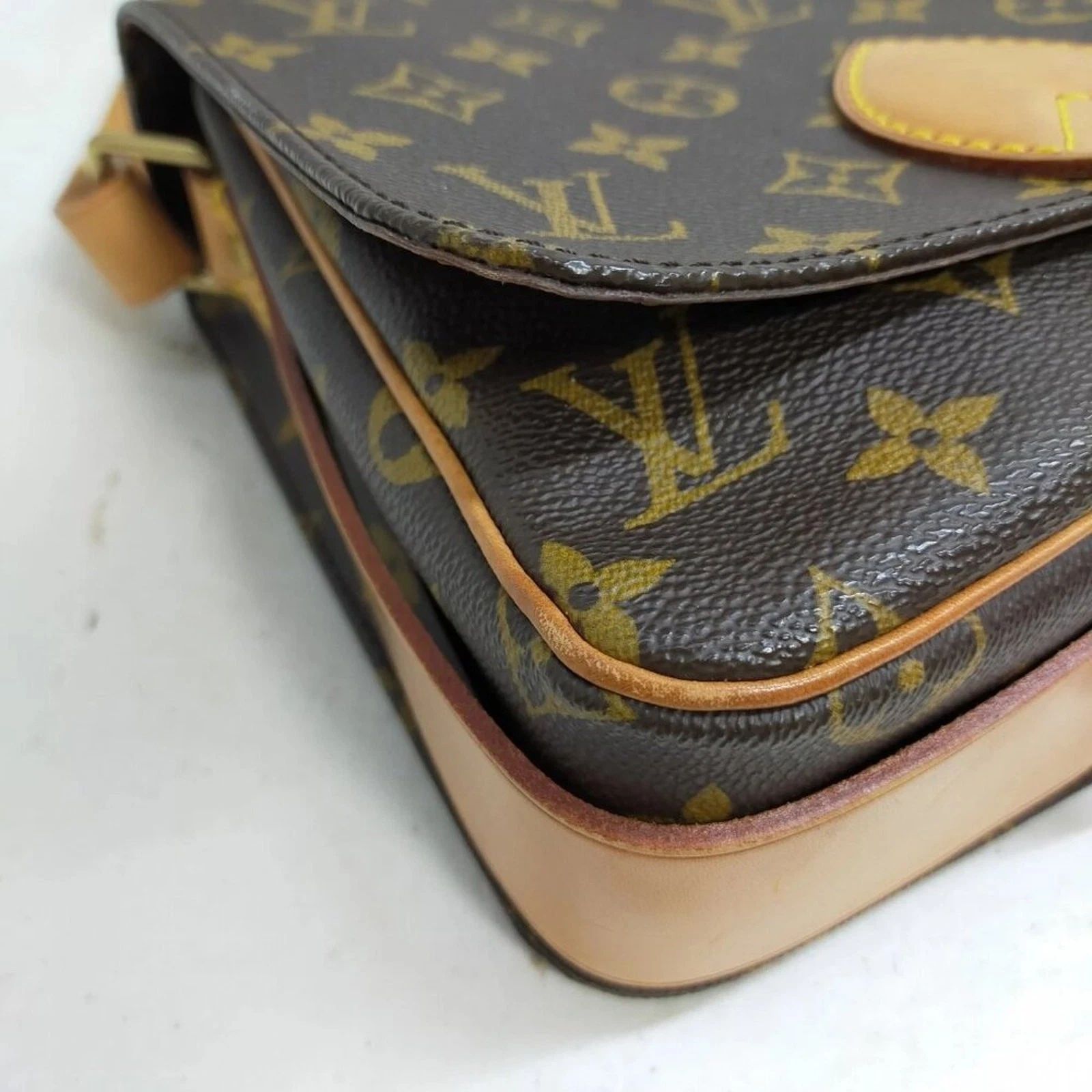 Louis Vuitton Cartouchiere MM Monogram Shoulder Bag — photo 7