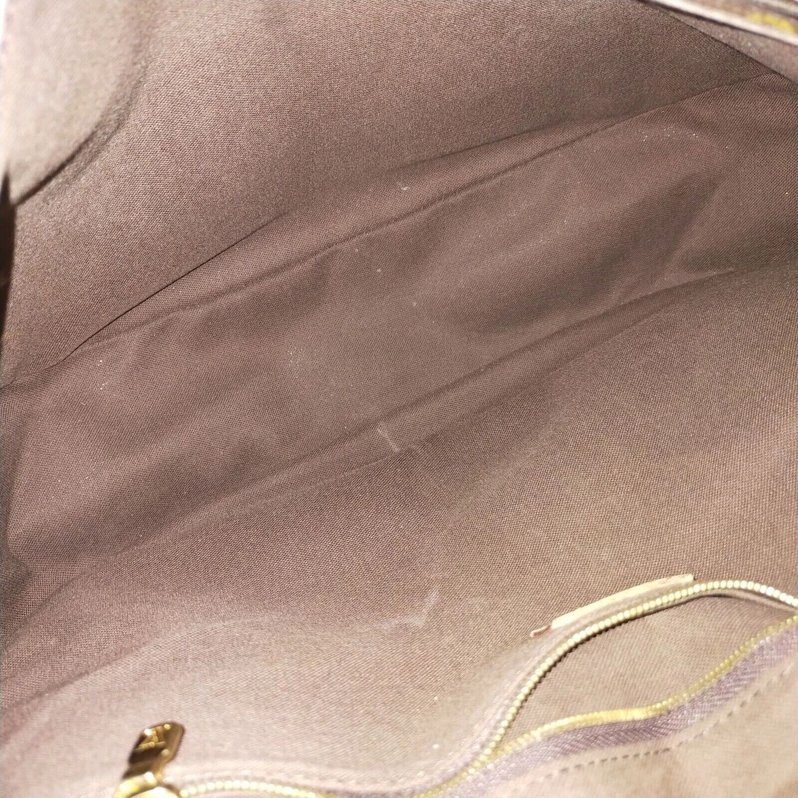 Louis Vuitton Menilmontant MM Monogram Crossbody/Vintage Shoulder Bag — photo 10