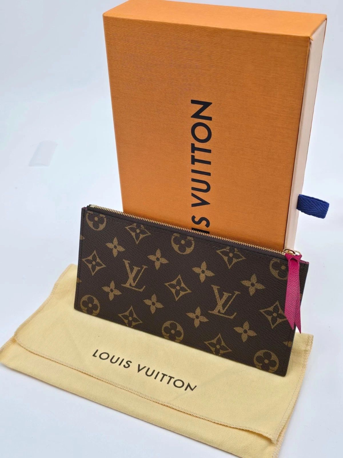 Louis Vuitton Monogram Canvas Zip Pouch Insert Brown Leather Pull — photo 3