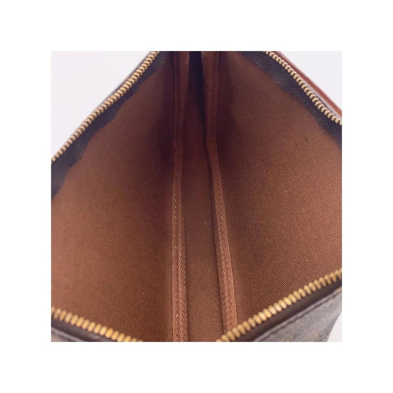 Louis Vuitton Pochette Accessoires Monogram Canvas Shoulder Bag — photo 9