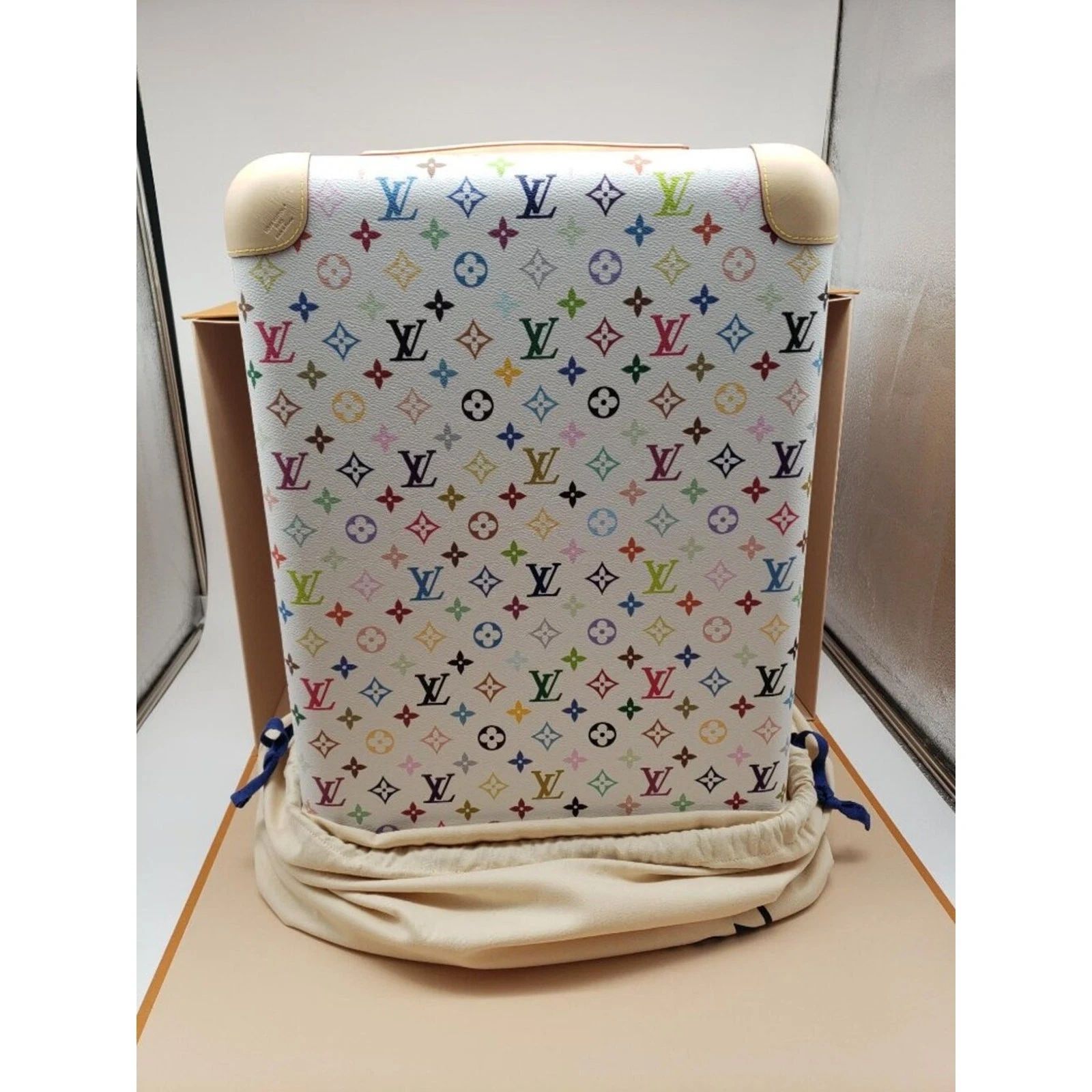 Louis Vuitton Horizon 55 Murakami — photo 3