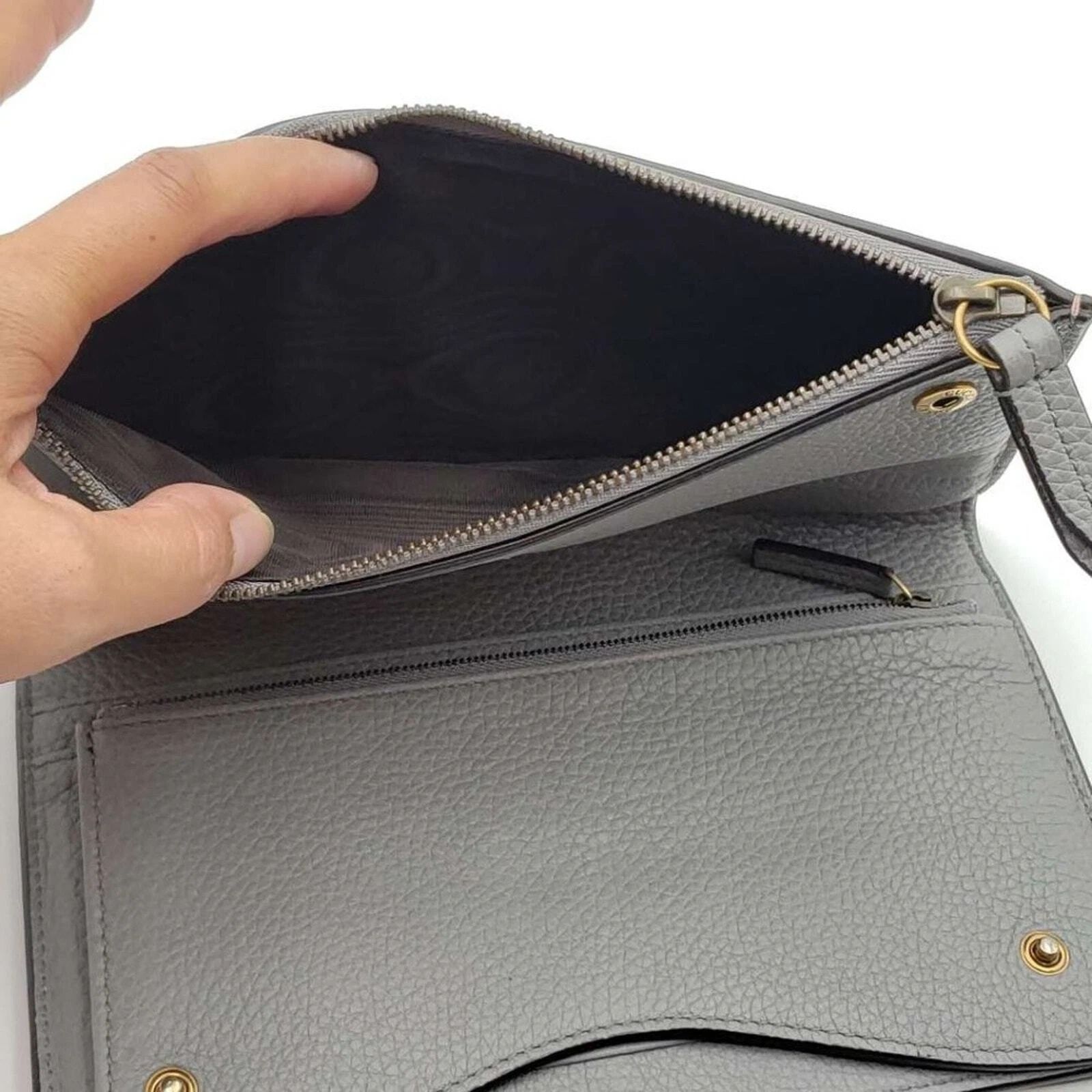 Gucci Bee Logo Pink Leather Zip Wallet Clutch|Luxury Designer Wristlet — photo 9
