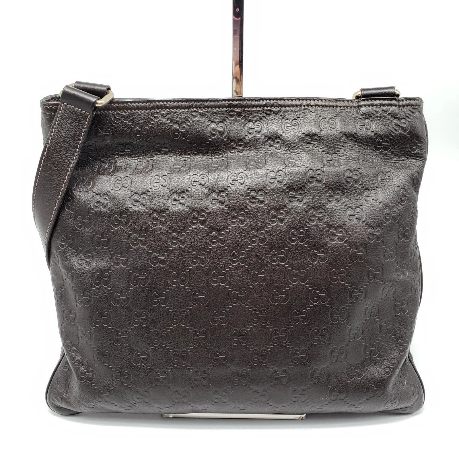 Gucci Guccissima Leather Shoulder Bag Black GG Embossed Tote Crossbody — photo 3