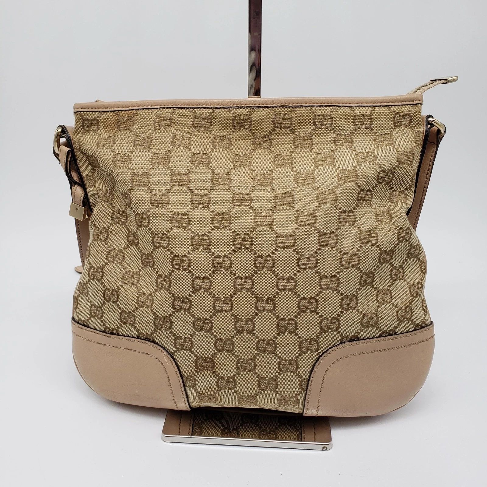 Gucci GG Canvas Messenger Shoulder/Crossbody Bag — photo 3