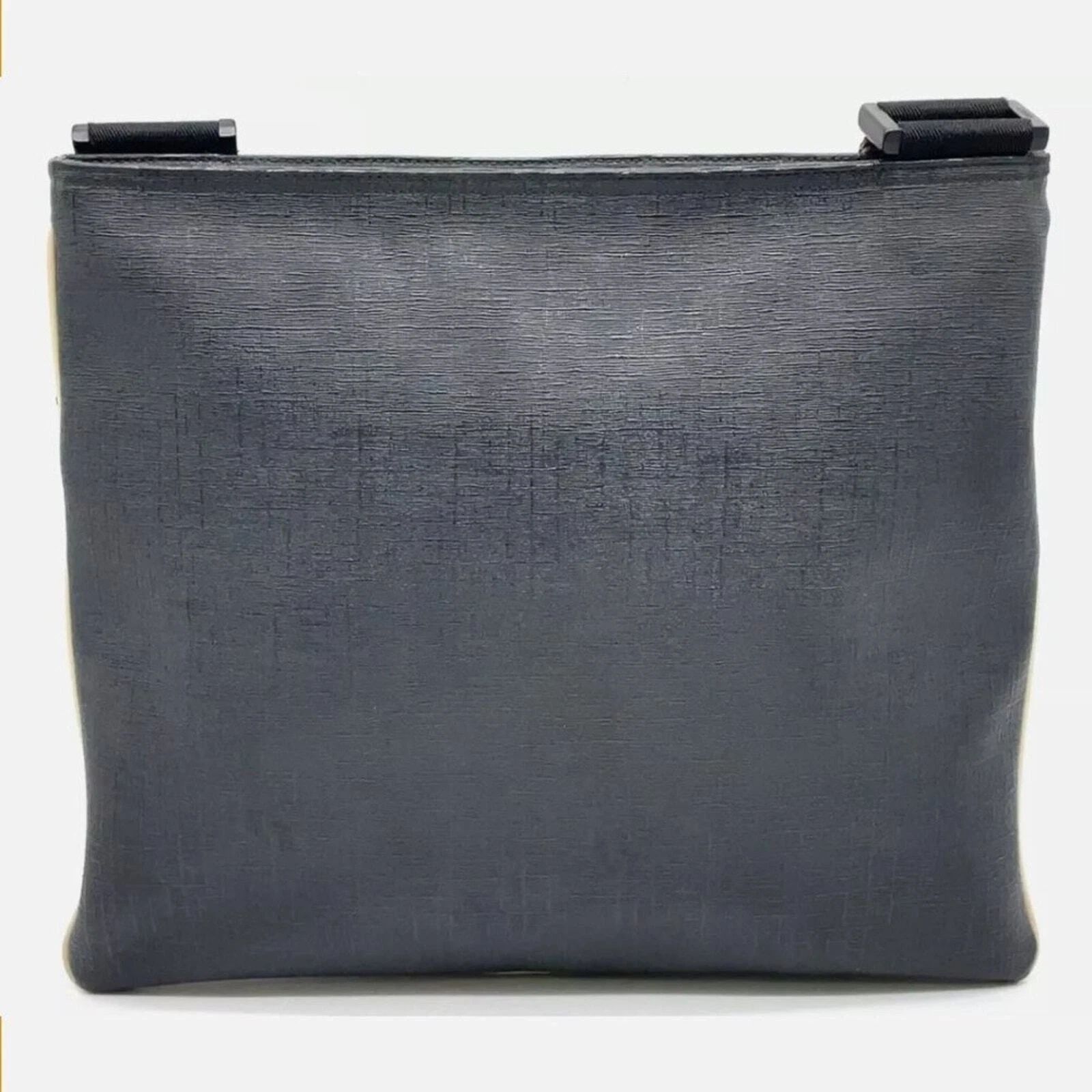 Gucci Logo Messenger Crossbody Bag — photo 3