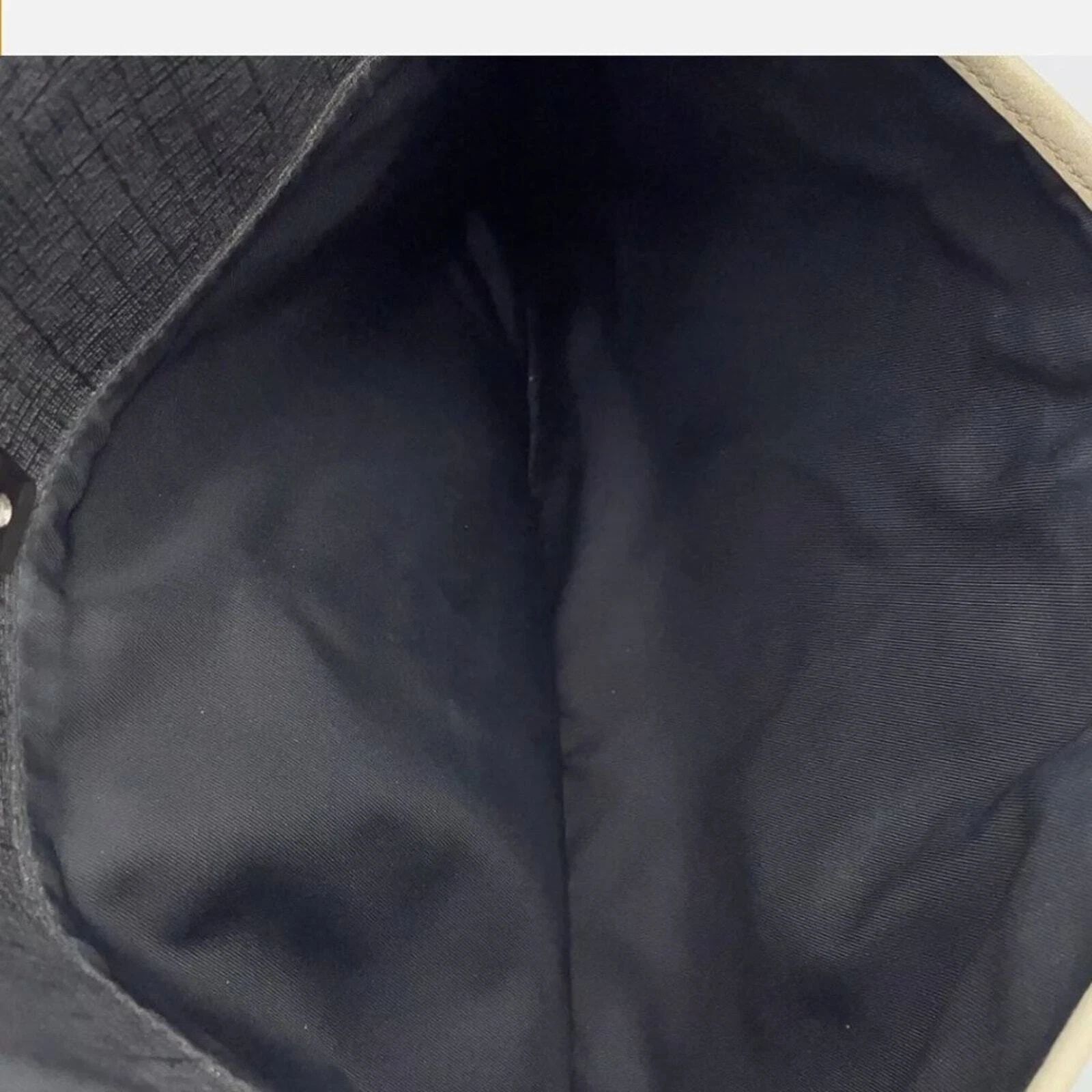 Gucci Logo Messenger Crossbody Bag — photo 9