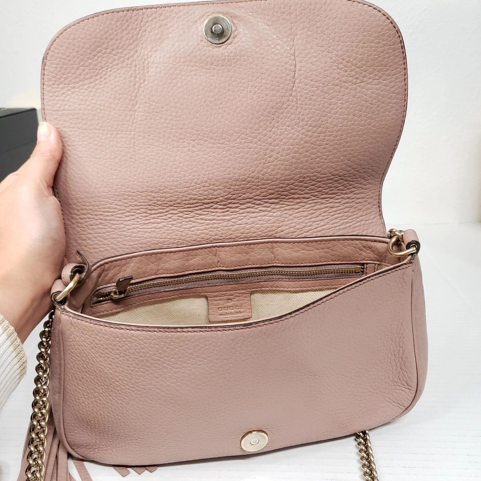 Gucci Soho Disco Pink Leather GG Tassel Chain Crossbody Bag — photo 6