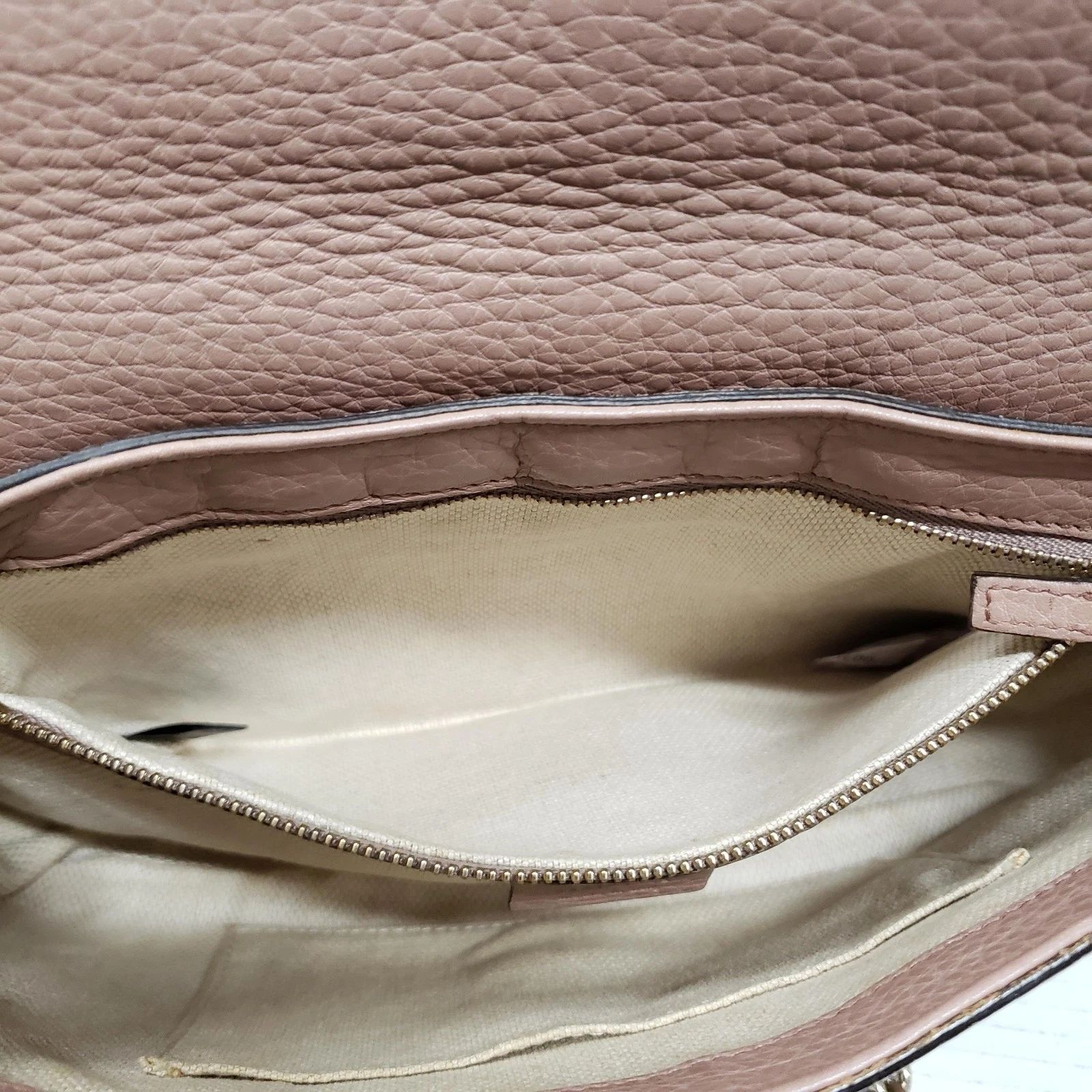 Gucci Soho Disco Pink Leather GG Tassel Chain Crossbody Bag — photo 8