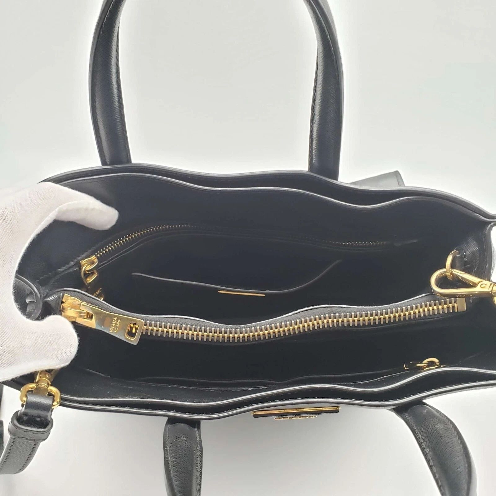 Prada Black Leather Tote Bag Crossbody Satchel Gold Hardware Large Lux — photo 7