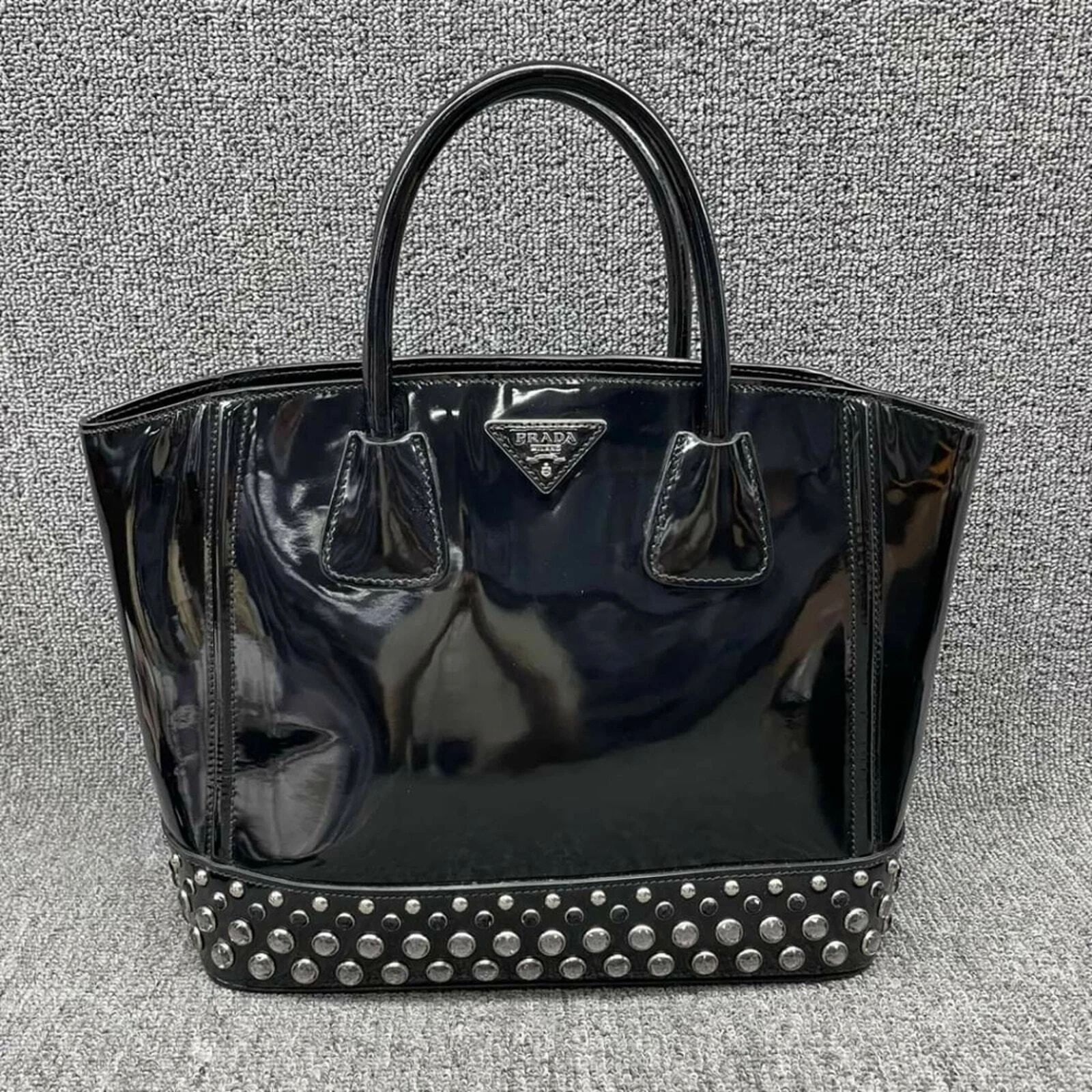Prada Patent Leather Studded Tote Black Spazzolato Shoulder Bag — photo 2