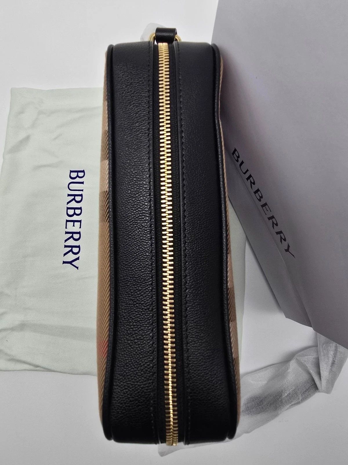 Burberry Vintage Check Black Camera Bag NWT — photo 5