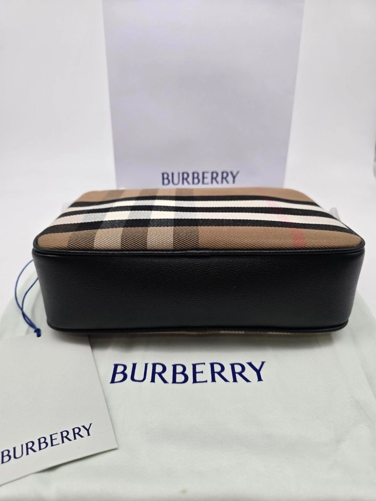Burberry Vintage Check Black Camera Bag NWT — photo 6