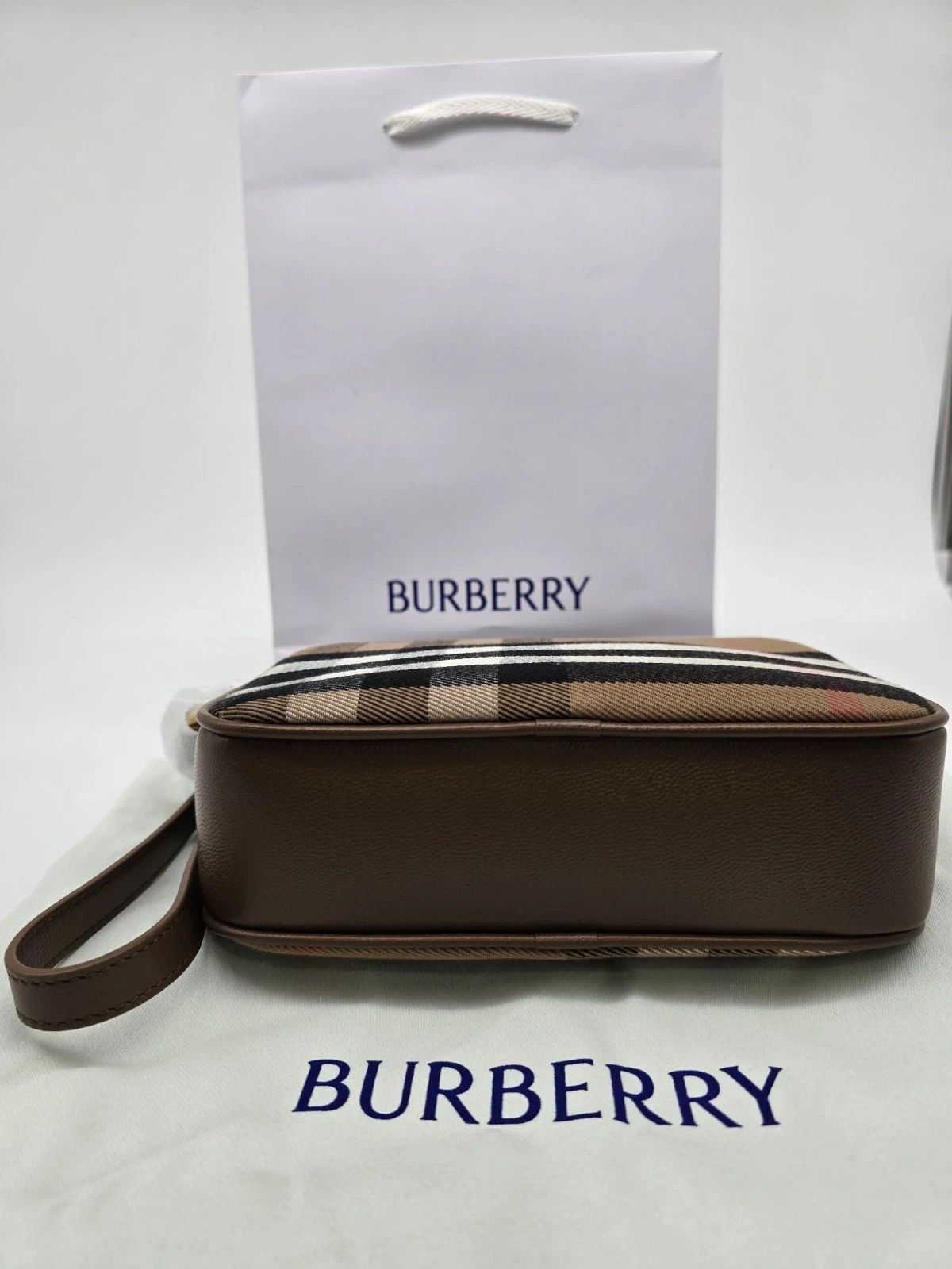 Burberry Vintage Check Brown Camera Bag NWT — photo 7