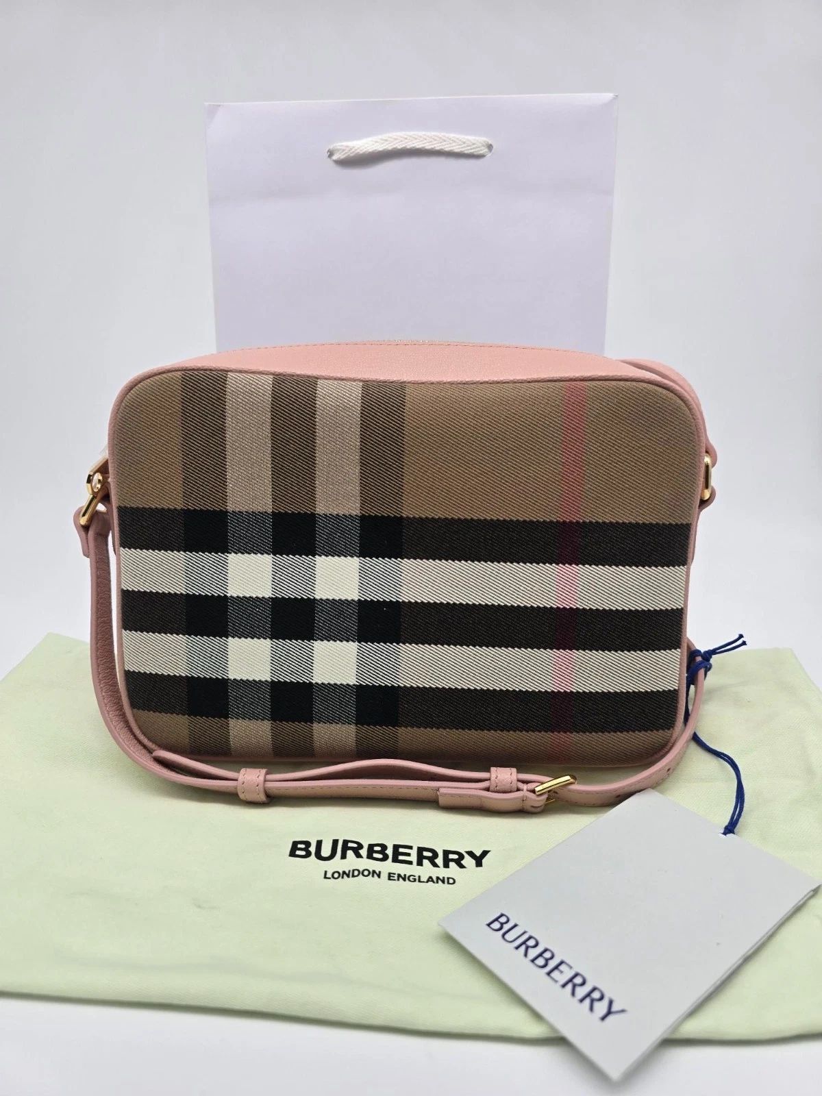 Burberry Vintage Check Pink Camera Bag NWT — photo 3
