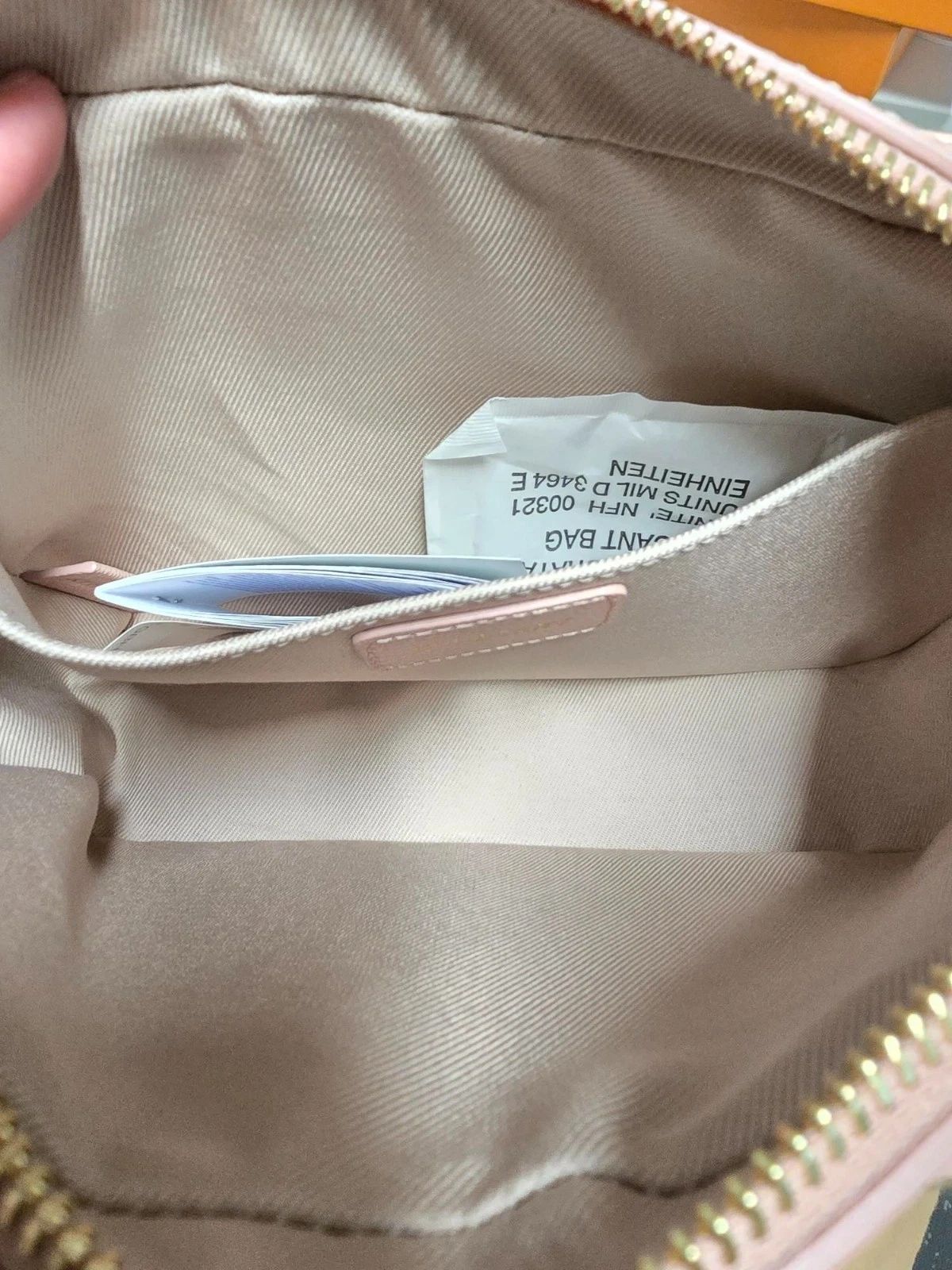 Burberry Vintage Check Pink Camera Bag NWT — photo 9