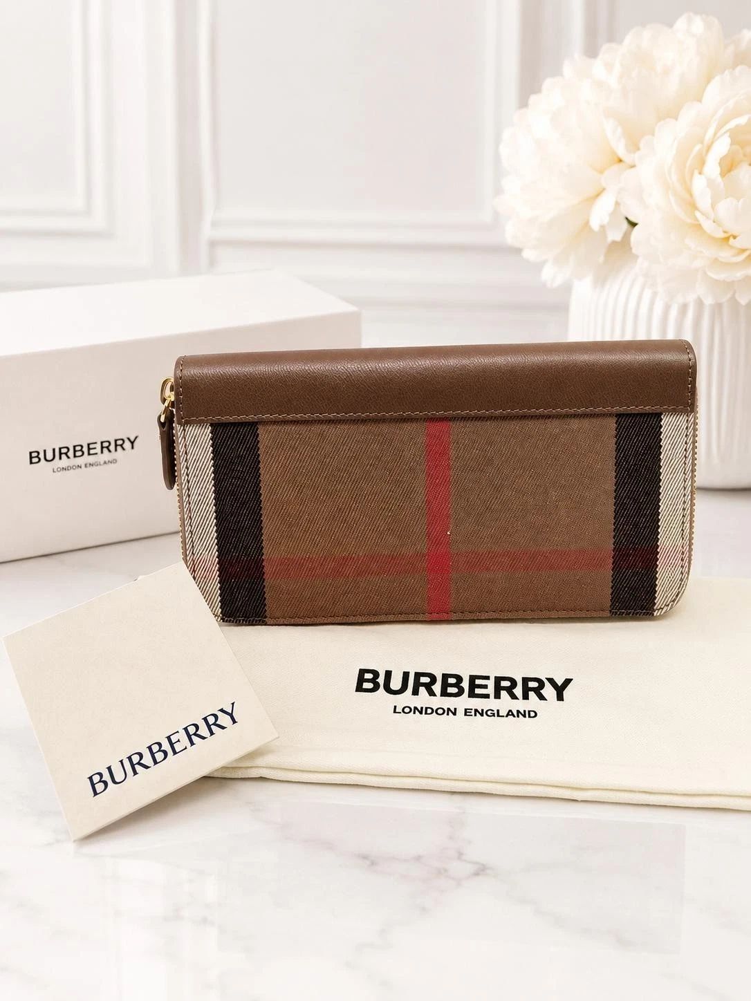Burberry Vintage Check Zip Around Wallet