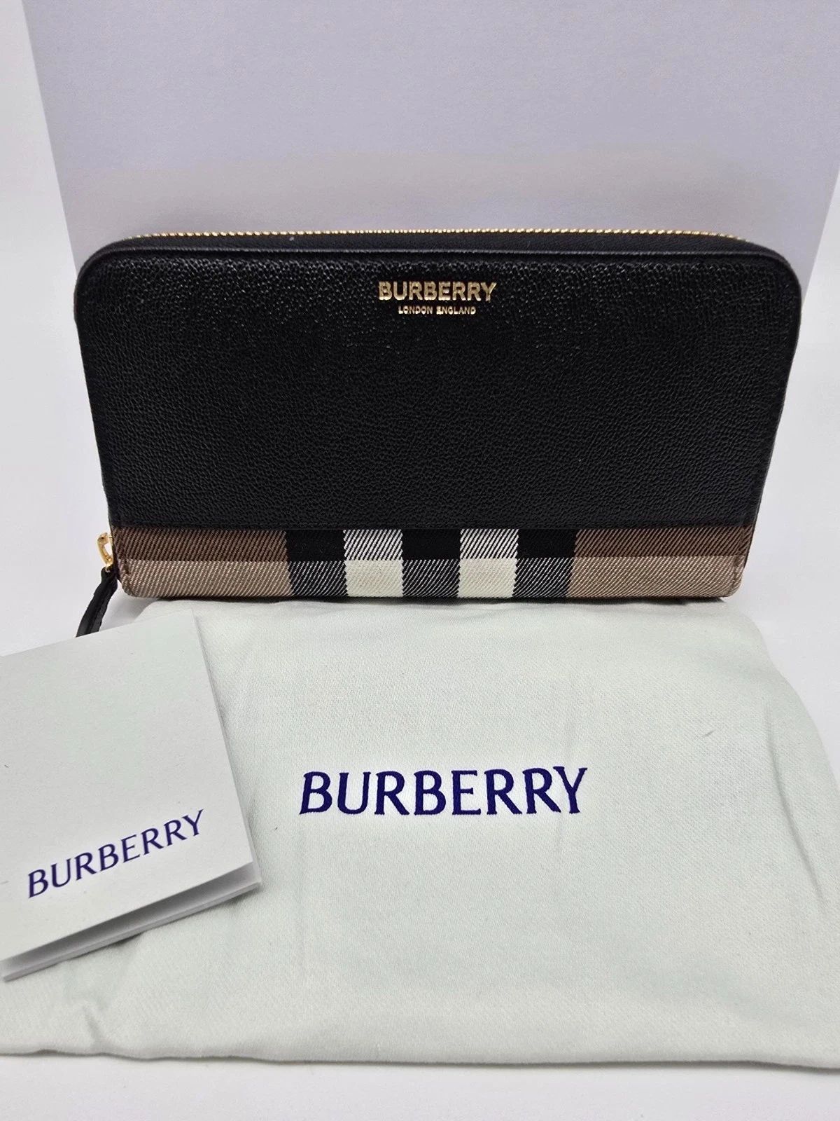 Burberry Black House Check Zip Wallet — photo 2