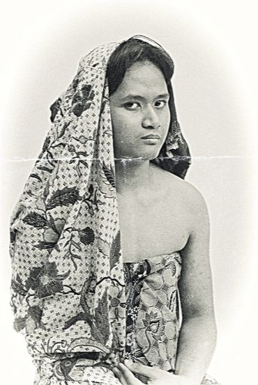 An exploration of the feminine within the Nusantara diaspora.