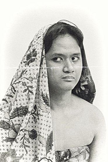 An exploration of the feminine within the Nusantara diaspora.