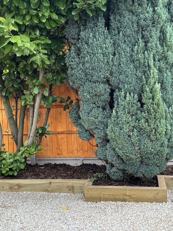 Decorative gravel, Sleeper, gravel board and fencing in CV8