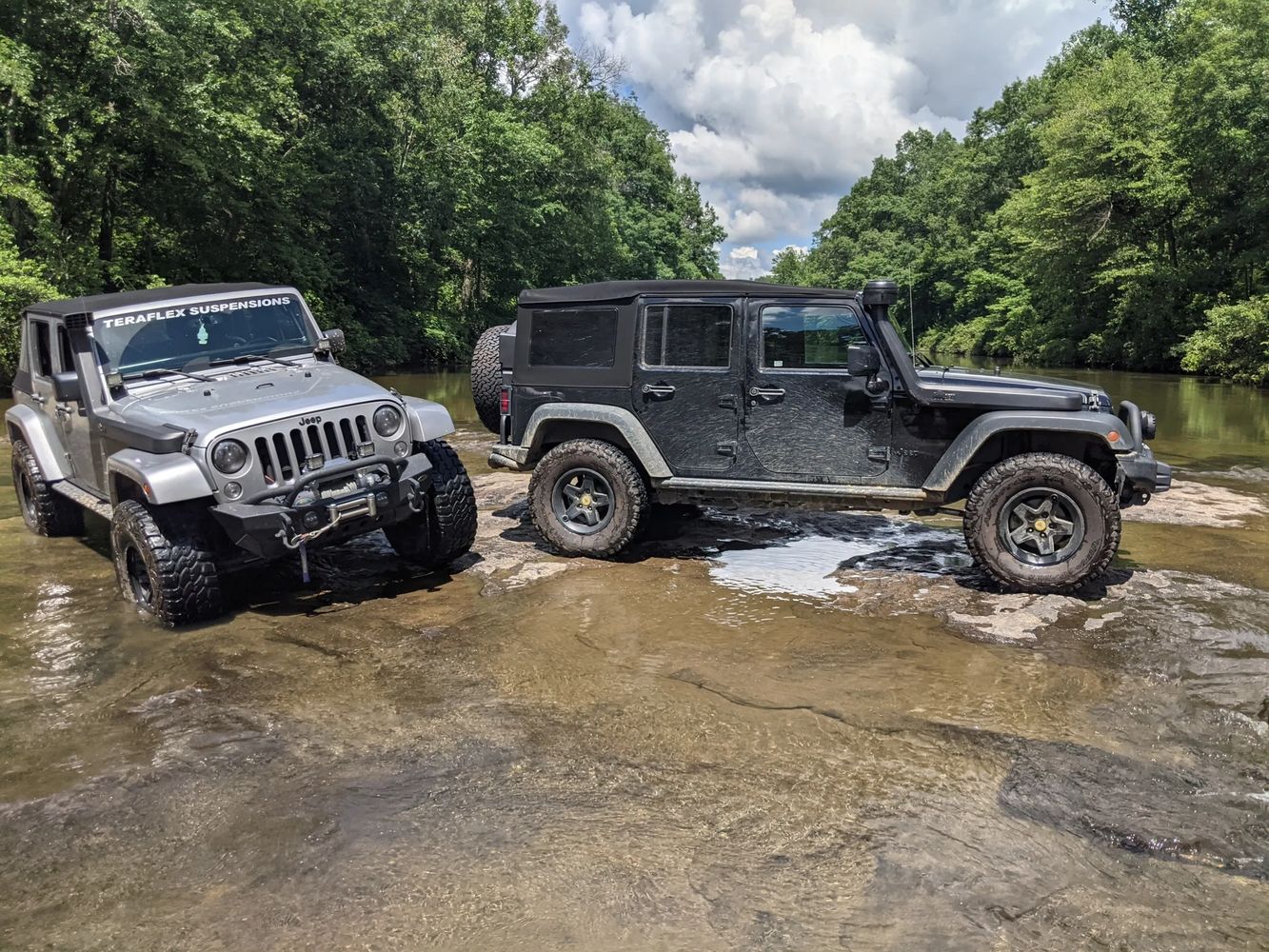 How to Install a Jeep Wrangler JL Tailgate Table