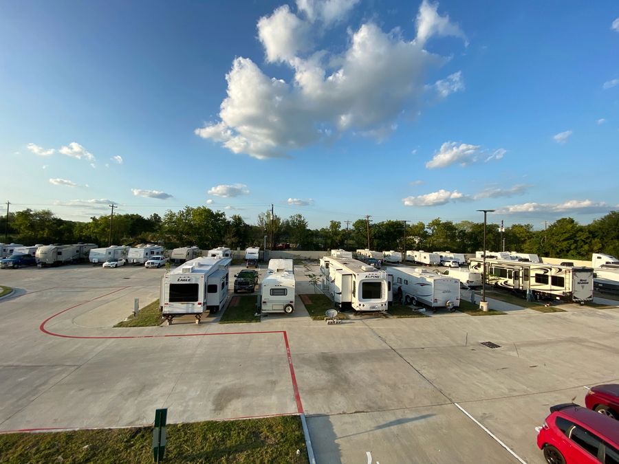 Danny's RV Resort RV park in Houston, TX (photo 3)