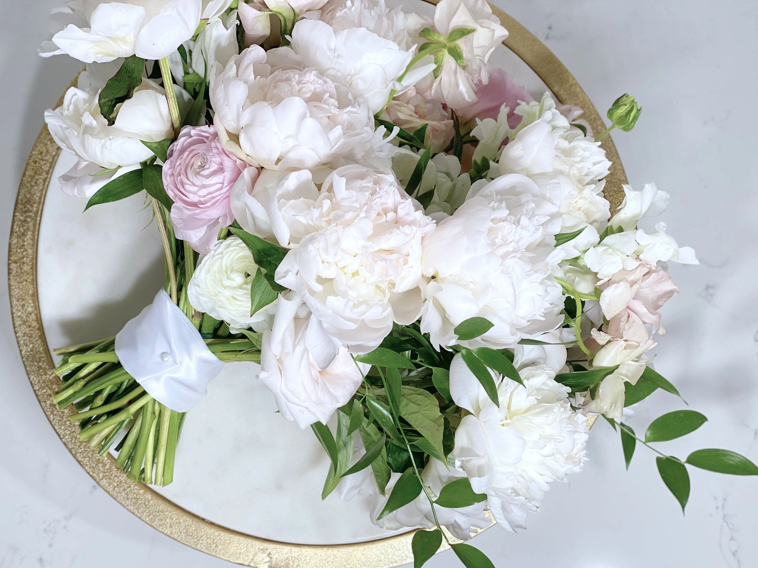 Luxury wedding flower arrangements 