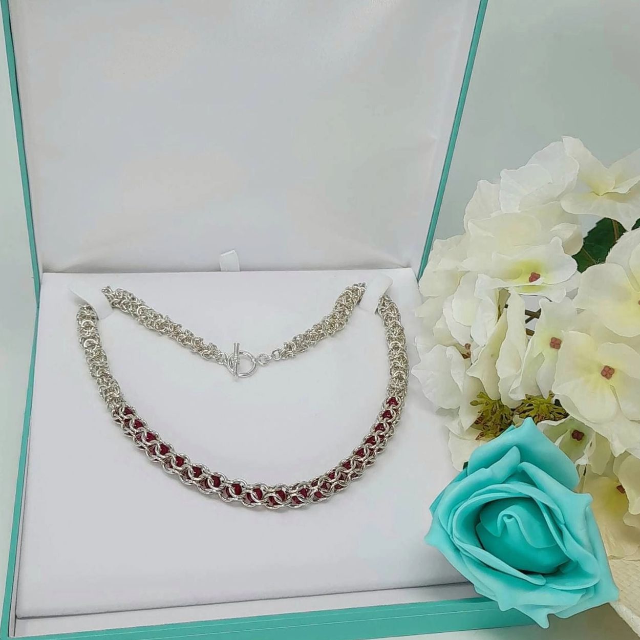 Handmade rose agate captive bead with Turkish roundmaille necklace in silver fill. Gift box included