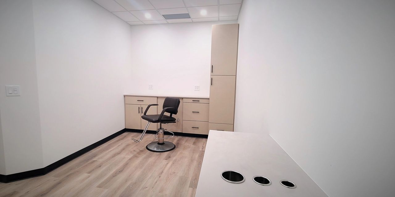 Salon Suites At Bandel