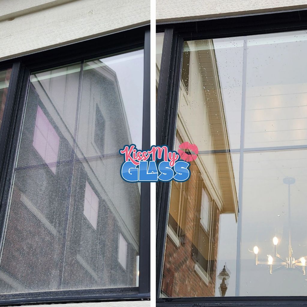 exterior window cleaning in Clearbrook. dirt-covered glass now cleaned with a water-fed pole and DI