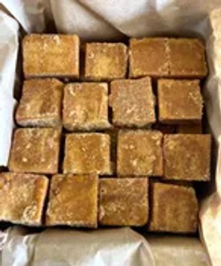 GINGER JAGGERY CUBES have many potential health benefits including boosting immunity, relieving pain and aiding digestion. 