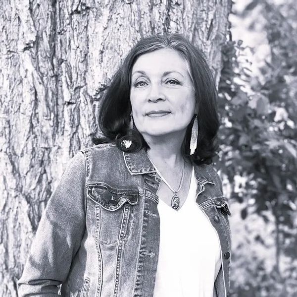 Tracy Hauff, Author