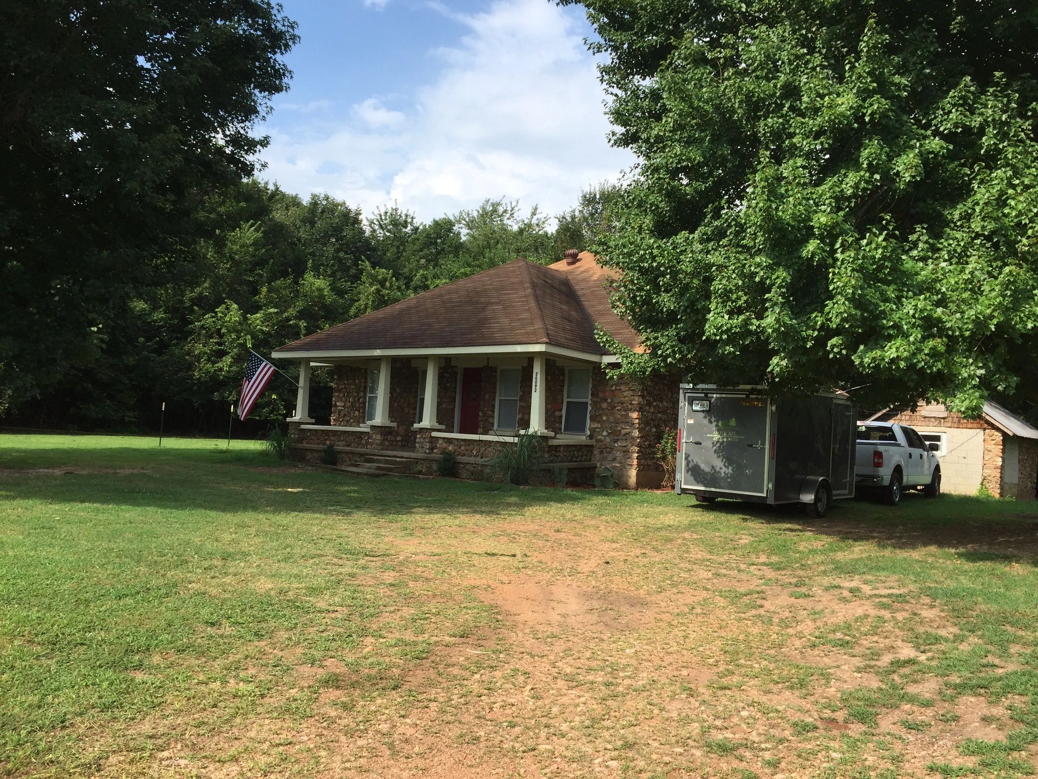 MISSOURI ROCKHOUSE
3 BED, 1 BATH, 1064 SQ FT
SENECA, MISSOURI 