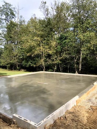 Concrete garage floor with drains in Ontario, OH