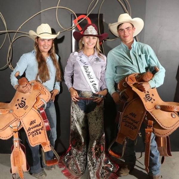 Highschool All Around 

Rayna Currin & Riley Currin 