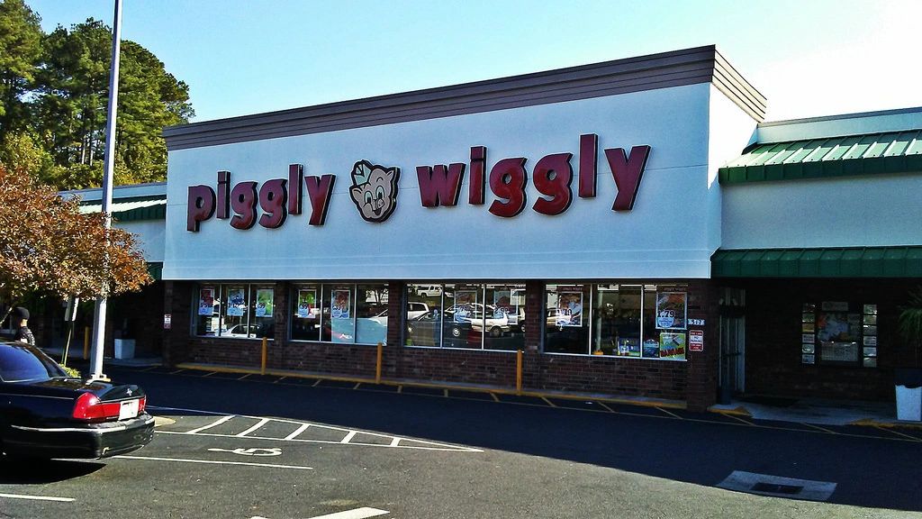 Piggly Wiggly Closing...