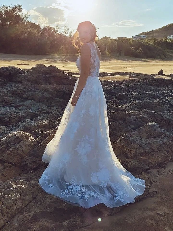 Bluebird Bridal — photo 8 of 9