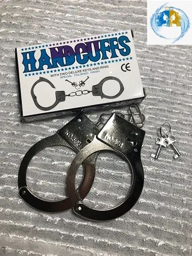 Handcuffs with keys/Esposas con llaves