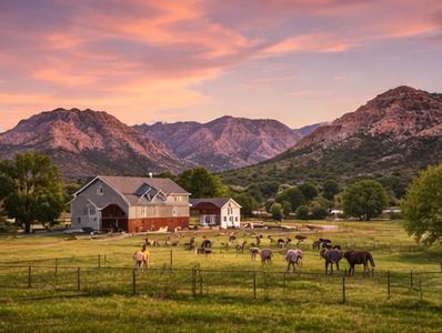 Horse property and ranch home in Cottonwood Arizona with mountain views and open land
